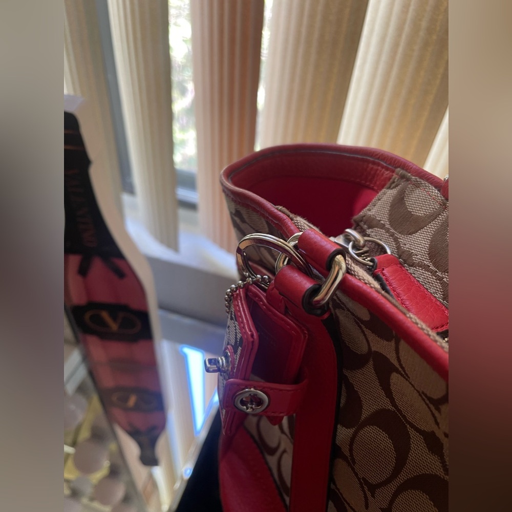 Coach Handbag - Picture 6 of 6